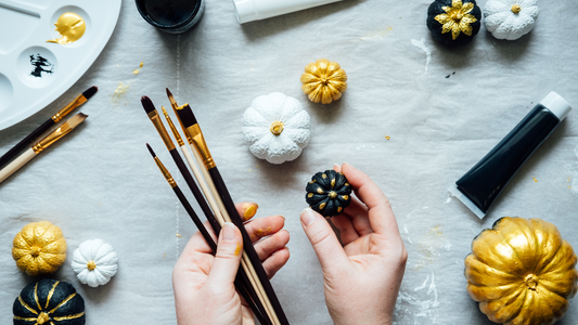 5 Simple and Calming Pumpkin Painting Ideas for a Cozy Fall Night 🎃🍁